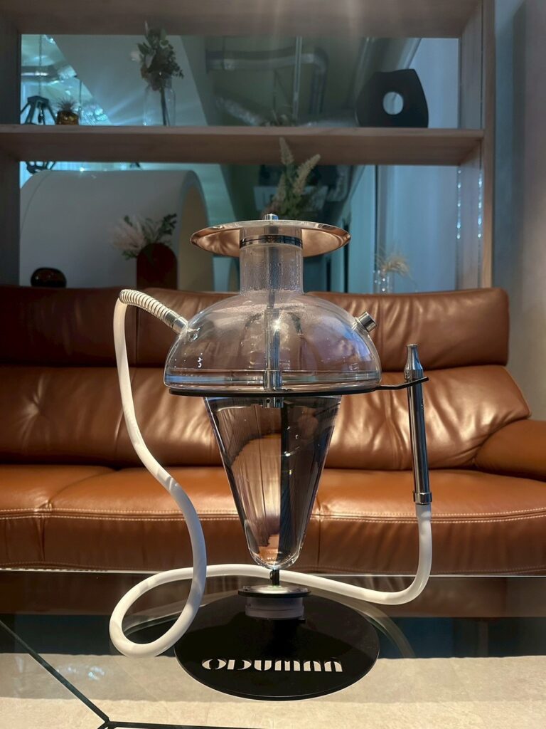 🌿 300種類以上のシーシャが楽しめる、大名のリラックススポット 🌿